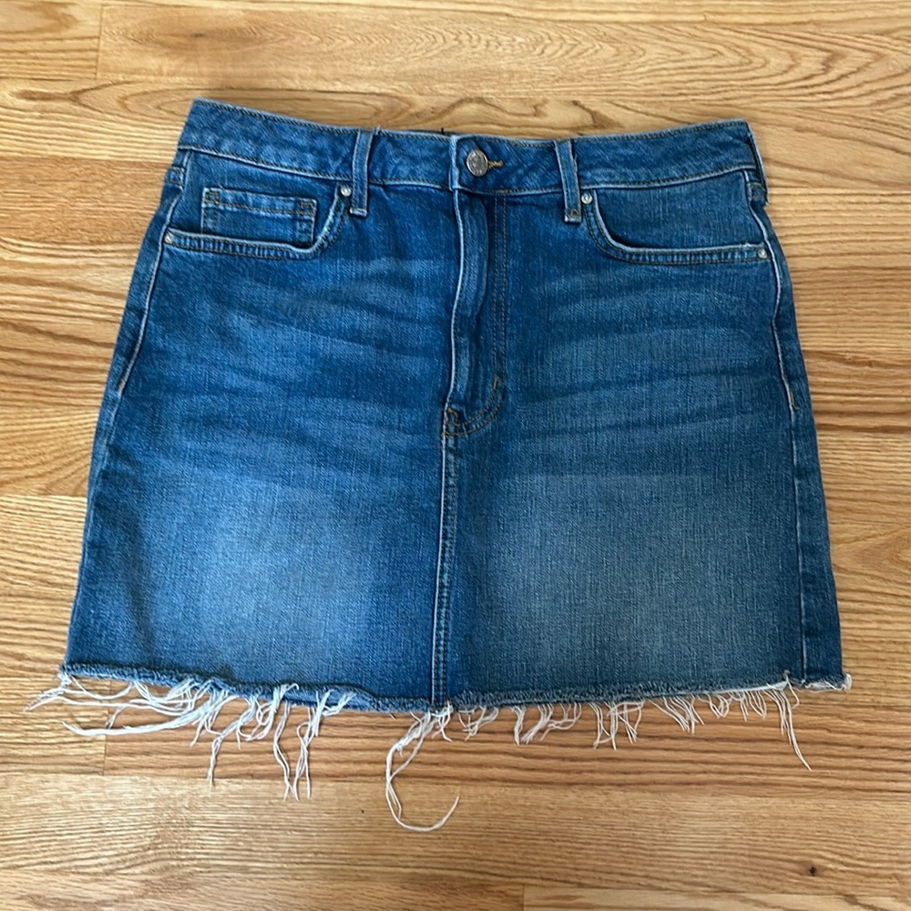 Cute Forever 21 Large Blue denim frayed mini skirt New tags removed